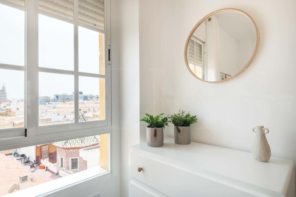 Sunlit & Fresh Apartment - Center By Rems Málaga Exterior foto